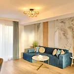 Eee Boutique Apartment