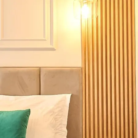 Eee Boutique Apartment *