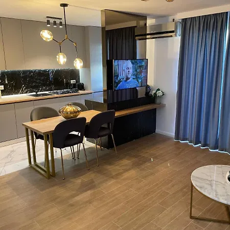 Eee Boutique Apartment *